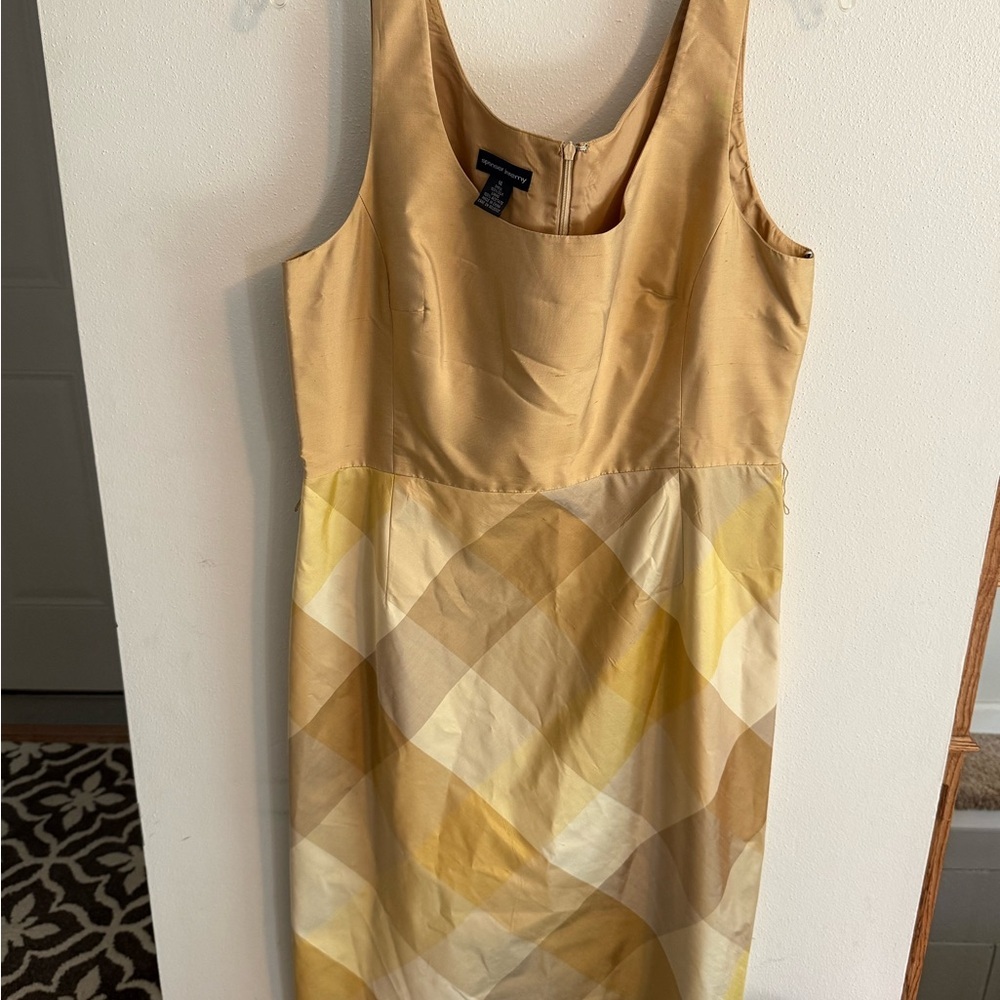 Spenser Jeremy Gold and Cream Geometric Midi Dress